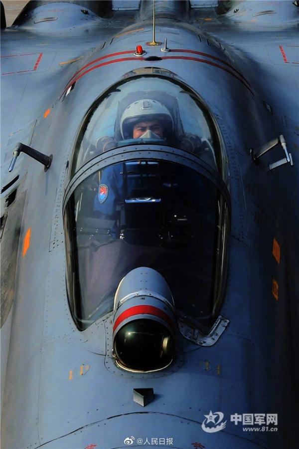 铁翼苍穹！空军战机超燃高清壁纸