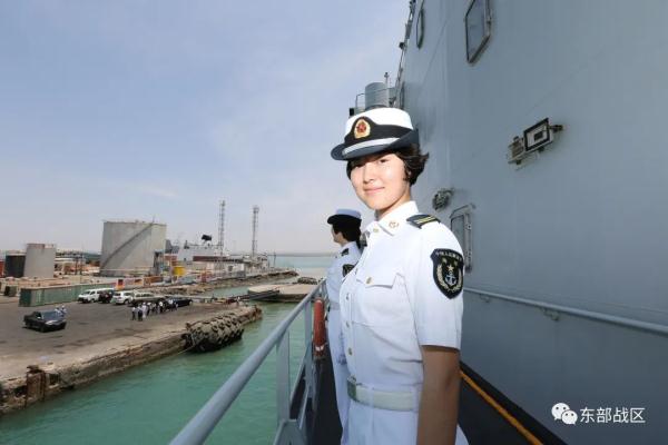 这个女兵太飒了!驾驶战舰到访26国,航迹可绕地球12圈…… 这个女兵太飒了!驾驶战舰到访26国,航迹可绕地球12圈……