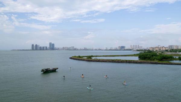 海南小众运动兴起 玩出国庆假期消费新活力