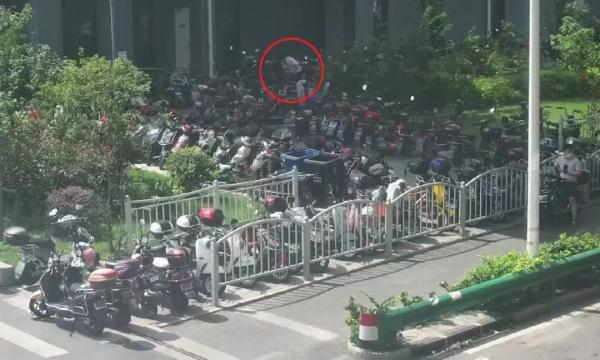 一男子为了能去送外卖，竟连偷4车！