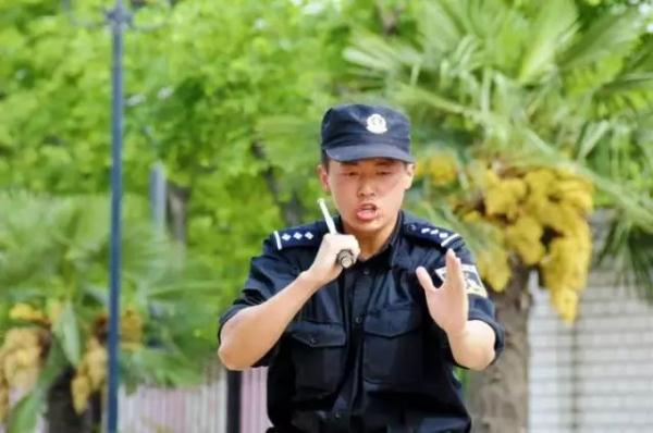 43秒，能做些什么？看着他毁容前的照片，网友掉泪了……