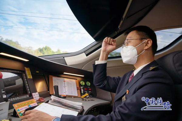 新车首发！南昌至北京实现当日往返