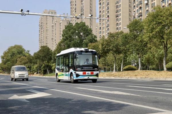 “无人驾驶”公交车试跑！合肥人很快可预约乘坐！