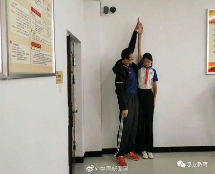 身高1米9小学生将进行排球专业训练 身高1米9小学生将进行排球专业训练