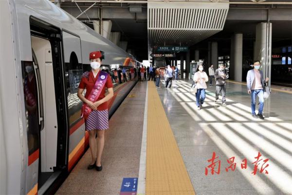 南昌-北京最快5小时45分！江西首趟“复兴号”智能动车组开跑！