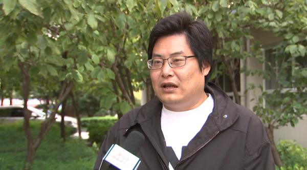 学生在教室突然倒地……两位老师度过惊心动魄三分钟！