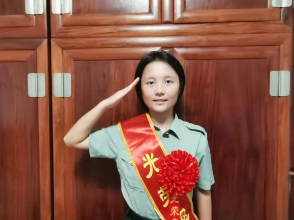 3名退役女兵，在高铁上出手了.....