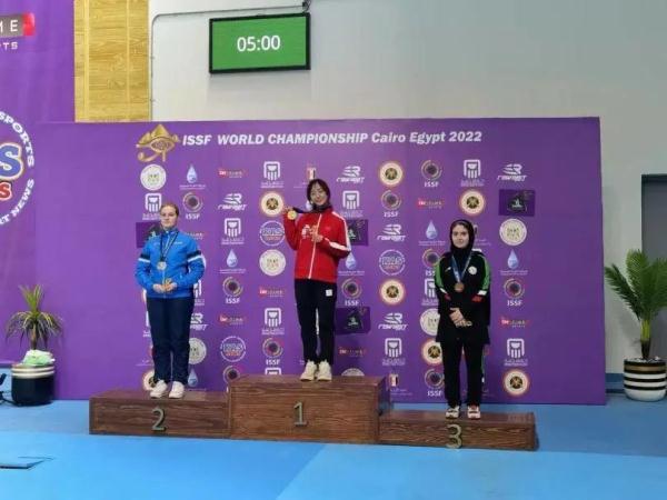 18岁高三女生勇夺四金!从进校队到成为世界冠军她才用了6年 18岁高三女生勇夺四金!从进校队到成为世界冠军她才用了6年