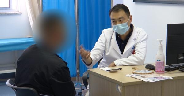 黑眼圈门诊一号难求，医生表示：这些人不需要过度干预！