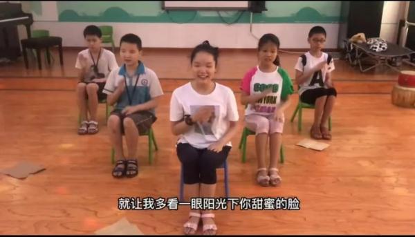 惊艳全网的“最美瞬间”!湖南4位女孩合唱爆红 惊艳全网的“最美瞬间”!湖南4位女孩合唱爆红