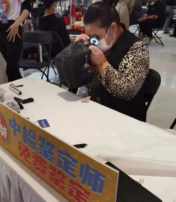 同是“新”包价格为啥差几千元？二手奢侈品市场调查