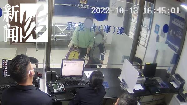 忍住不笑!上海宝妈崩溃求助:孩子的书包弄丢了,要重补一个月作业?! 忍住不笑!上海宝妈崩溃求助:孩子的书包弄丢了,要重补一个月作业?!