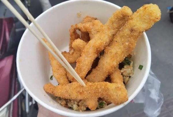 馋哭！上海这条百米熟食街火了：30多家美食铺子，好吃不贵，谢绝“网红”拍摄