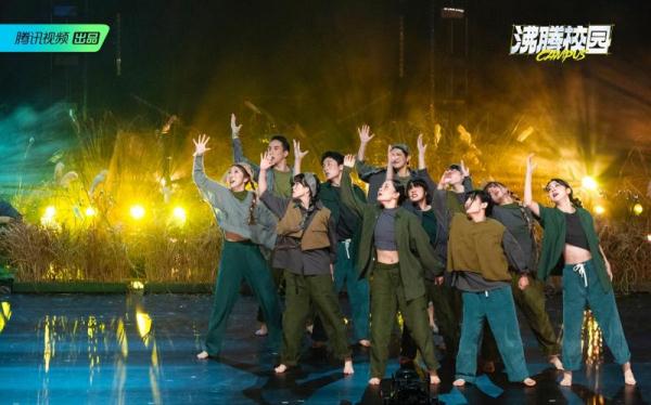 《沸腾校园》：这档校园综艺让我们共情了年轻人