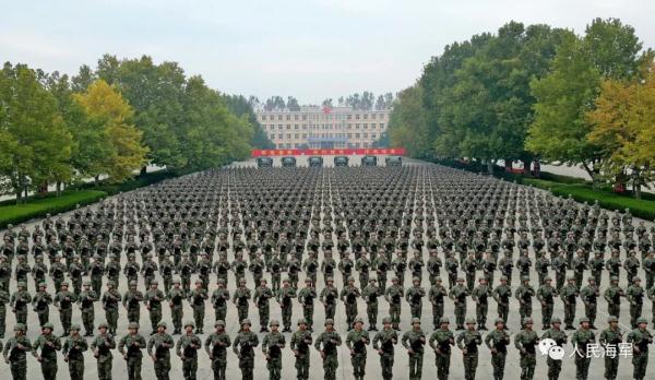 复制粘贴大场面！不愧是中国军人