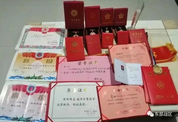 这个新排长，曾两立三等功，还是山东省56公斤级散打冠军！