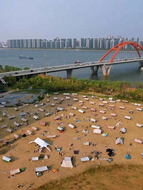 长沙一网红打卡地“闭门谢客”？多方呼吁：请爱护环境！
