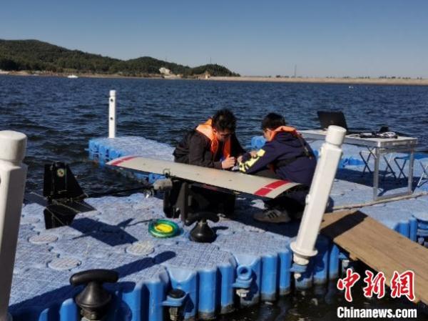 速看（可以下海的飞机）飞机能飞上天，(图1)
