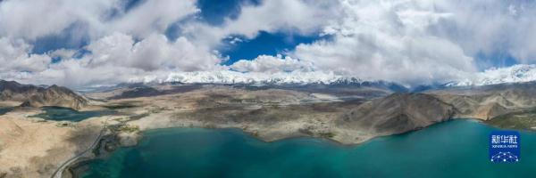 新华全媒+丨新疆:“三山两盆”孕育湿地之美