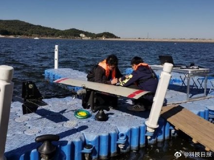哈工程研发出能上天下海的航行器