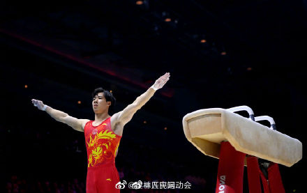 锁定奥运席位！张博恒体操世锦赛摘银