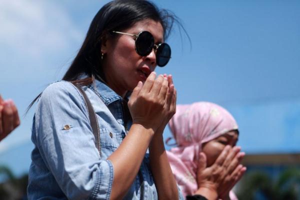 印尼一演唱会发生推挤事件30人晕厥