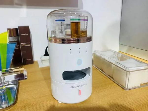 自动染发器、室内“种草机”…进博同款搬回家就能用