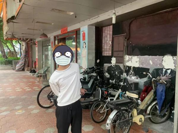 连偷10块电池,这个团伙“打游击”式偷电池终被抓... 连偷10块电池,这个团伙“打游击”式偷电池终被抓...