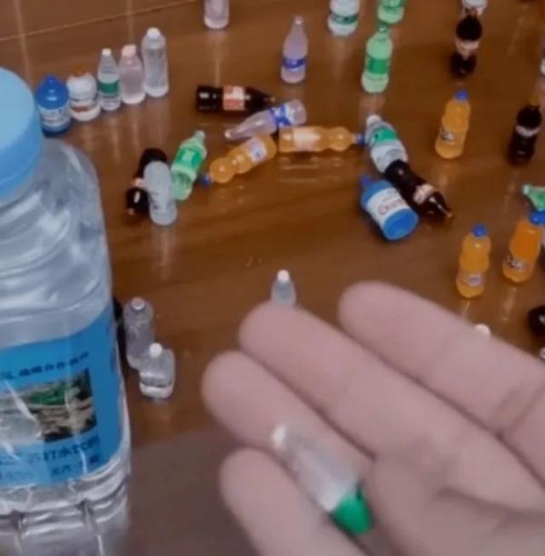 “9块9包邮”一时爽,收到快递才领悟:贪小便宜吃小亏,老板含泪血赚9块9 “9块9包邮”一时爽,收到快递才领悟:贪小便宜吃小亏,老板含泪血赚9块9