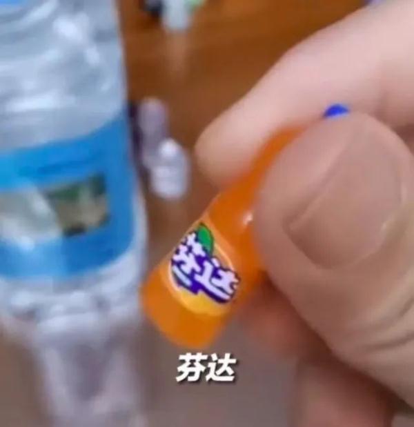 “9块9包邮”一时爽,收到快递才领悟:贪小便宜吃小亏,老板含泪血赚9块9 “9块9包邮”一时爽,收到快递才领悟:贪小便宜吃小亏,老板含泪血赚9块9