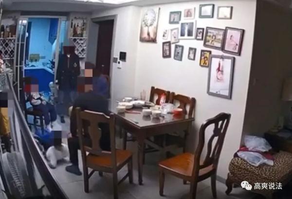 家长上门掌掴男童推倒老人，律师解读！