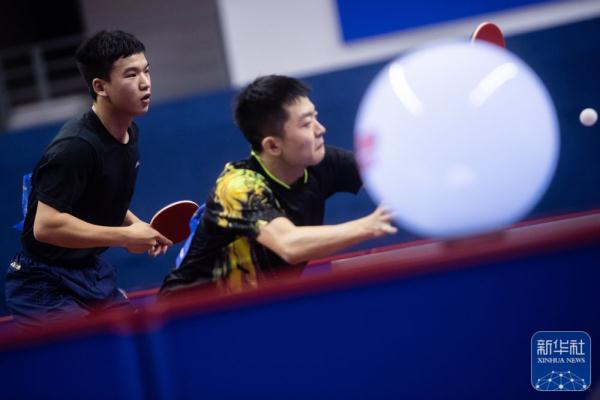 全国乒乓球锦标赛丨林高远/周启豪、向鹏/袁励岑晋级男双决赛 全国乒乓球锦标赛丨林高远/周启豪、向鹏/袁励岑晋级男双决赛