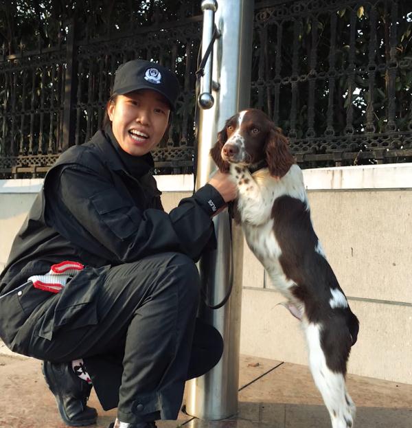 警营汪汪队|警花和警犬