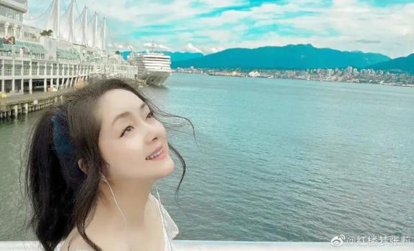 “最美薛宝钗”今天过56岁生日，冻龄美貌曝光，仍旧单身