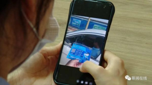 “你骚扰我家人干啥?”男子车内接了一通电话,驾驶员开车直奔派出所 “你骚扰我家人干啥?”男子车内接了一通电话,驾驶员开车直奔派出所