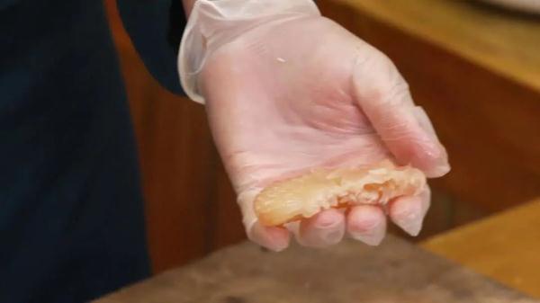 柚子肉、柚子皮煲汤入菜， 好吃又养生！