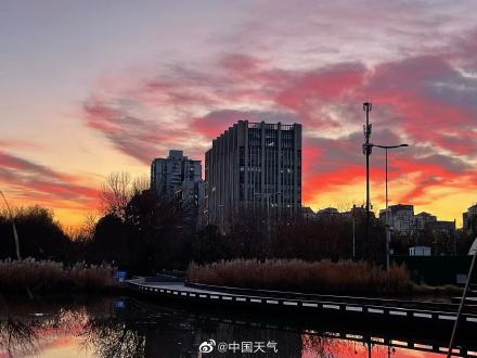 今晨北京朝霞惊艳了天空 今晨北京朝霞惊艳了天空
