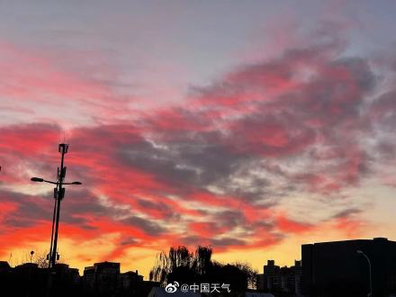 今晨北京朝霞惊艳了天空 今晨北京朝霞惊艳了天空