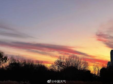 今晨北京朝霞惊艳了天空 今晨北京朝霞惊艳了天空