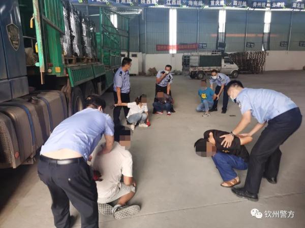 广西警方查获30万瓶假酒！涉案超1.2亿，318人落网！