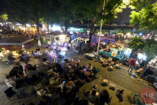 相关部门回应成都“网红三色路夜市”关闭 相关部门回应成都“网红三色路夜市”关闭