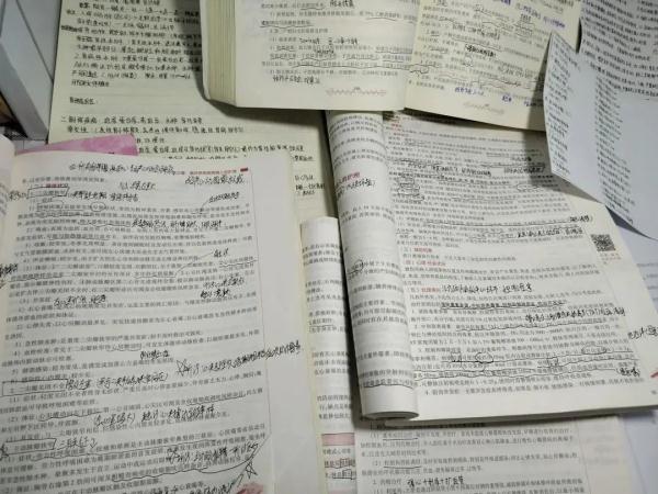 大学生笔记大赏！网友：学到了，录取通知书哪里领？