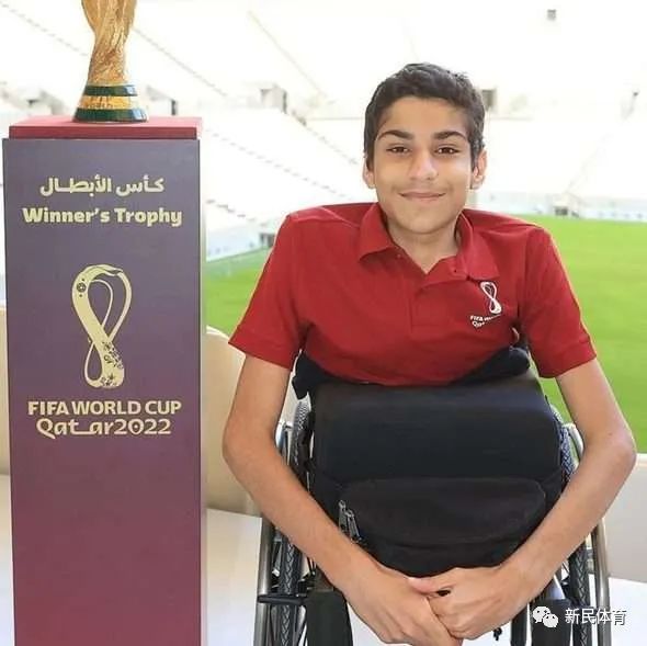 世界杯开幕式上的“半身小伙”是谁?你根本想不到他有多牛! 世界杯开幕式上的“半身小伙”是谁?你根本想不到他有多牛!