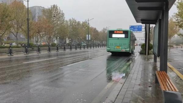 查验核酸从24小时变48小时？记者实探郑州公交、地铁、出租车、网约车