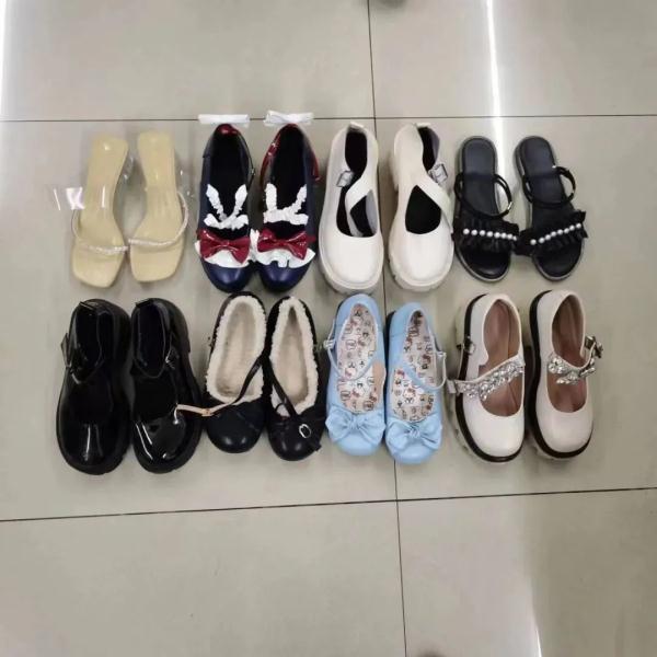 专偷女士穿过的鞋?男子被抓后称:闻着很解压 专偷女士穿过的鞋?男子被抓后称:闻着很解压