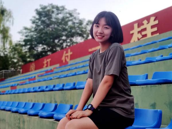 你好，女飞行员！