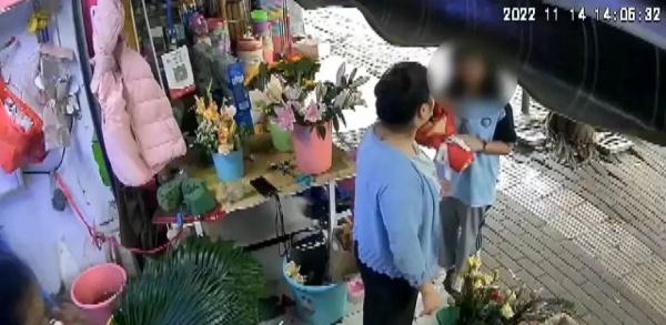 给抑郁症女孩送花的老板娘,找到了!还有后续 给抑郁症女孩送花的老板娘,找到了!还有后续