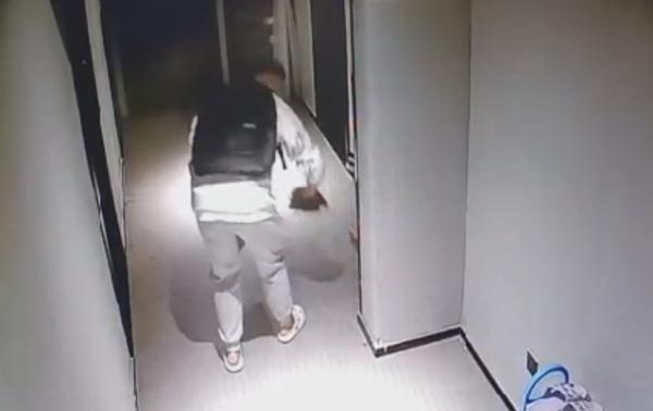 奇葩！男子偷鞋竟为了“减压”？