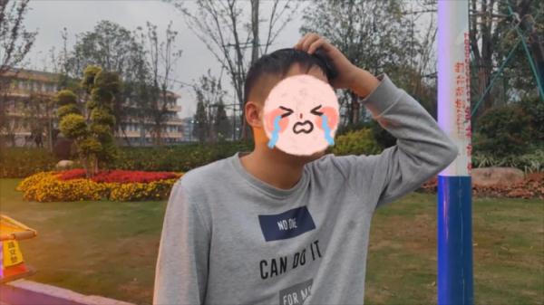 “油灯没闪我就没加油！” 小伙抛锚在高速，交警及时赶到解“油”愁