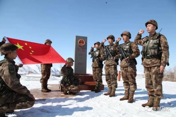 再见，07式荒漠迷彩；你好，21式冬季作训服！